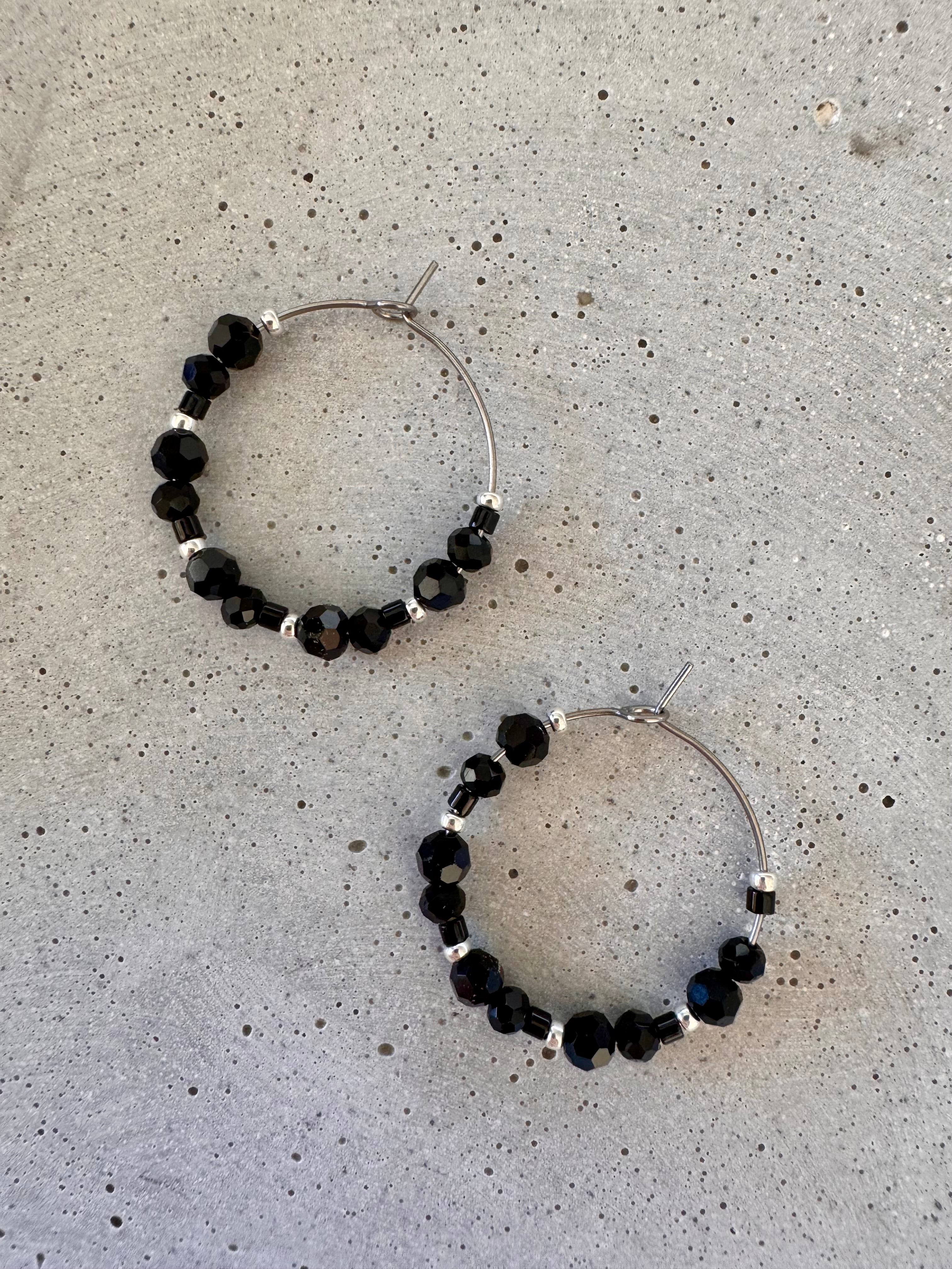 Loops · Schwarz · Silber