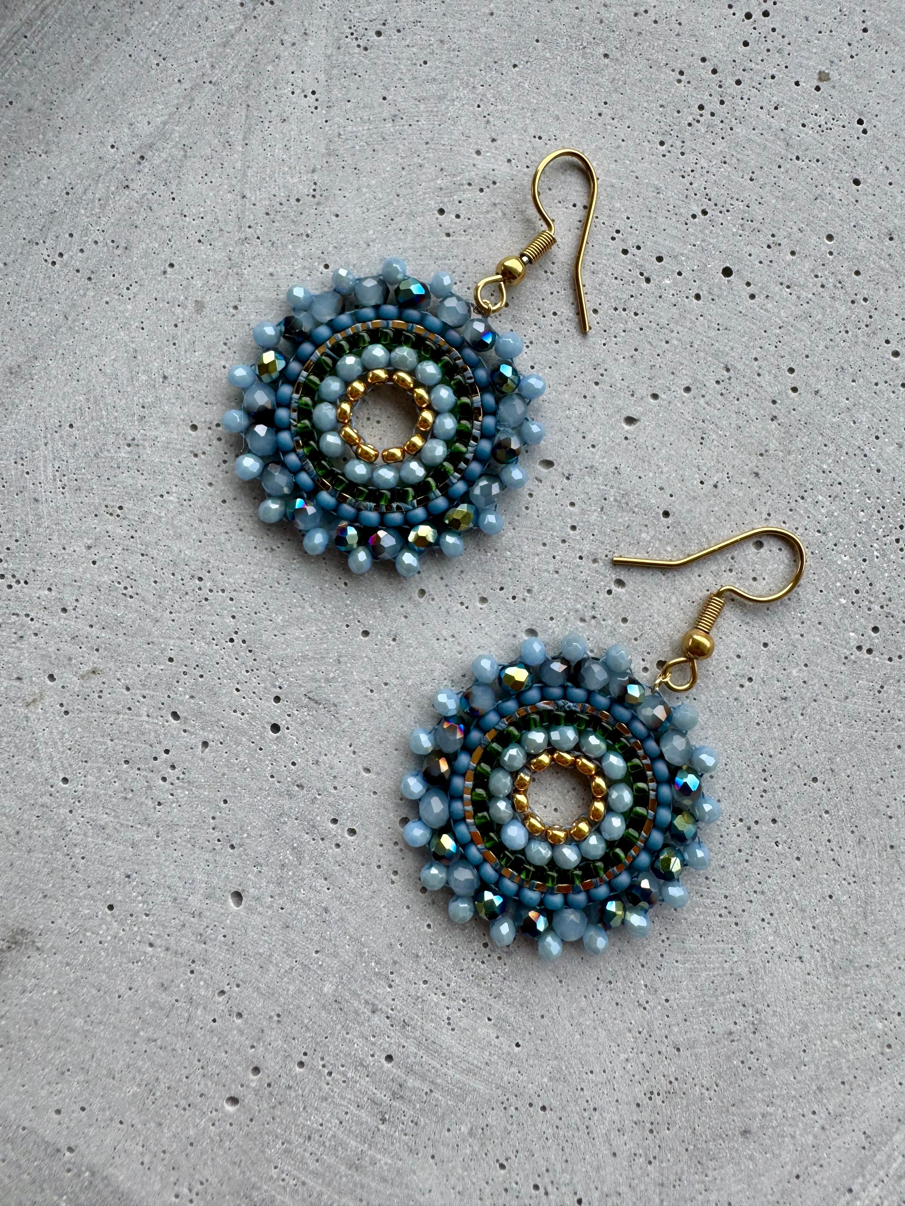 Perlenohrring S · Blau · Grün · Gold