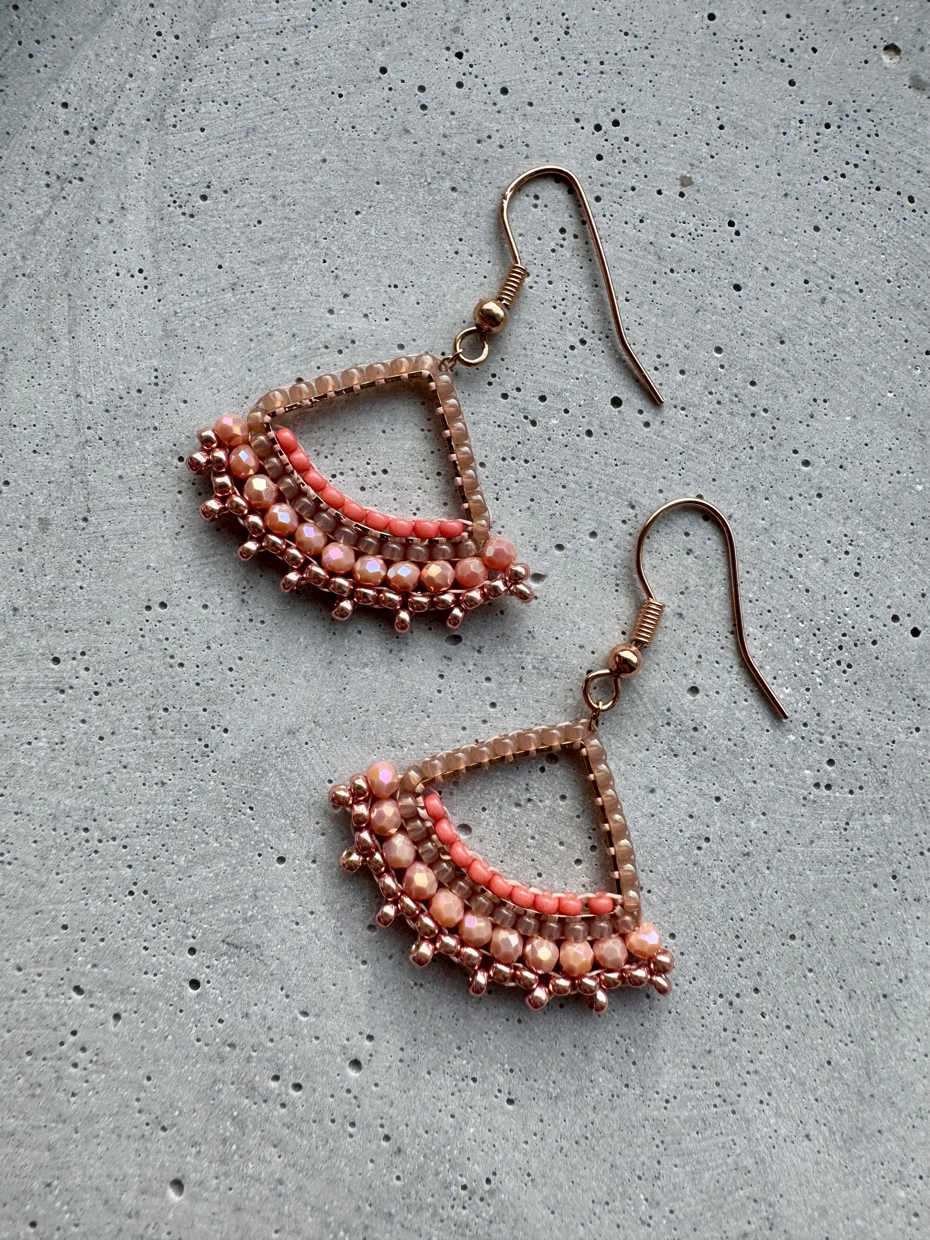 Perlenohrring XS · Koralle · Rosa · Roségold