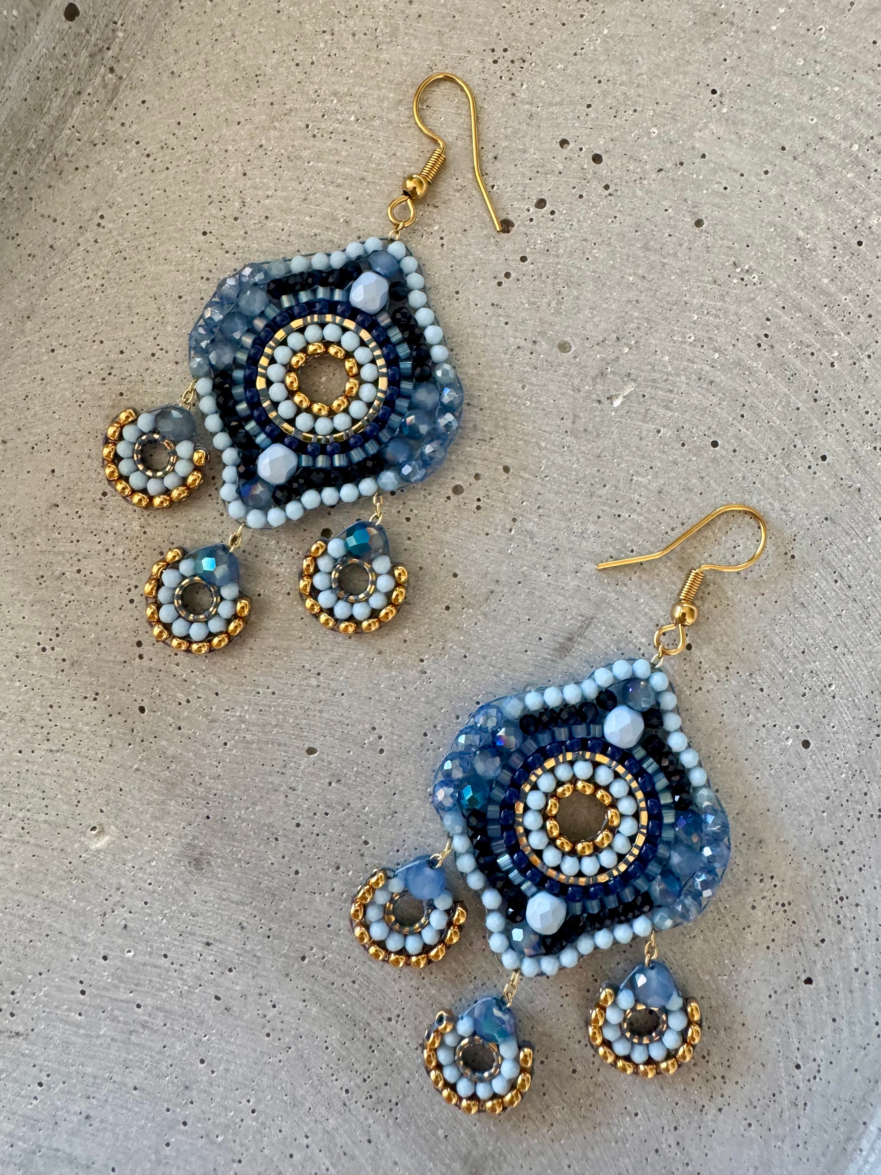 Perlenohrring L · Blau